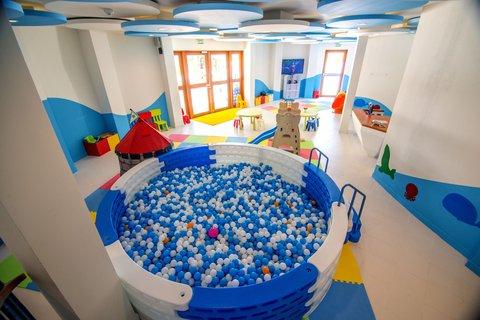 Holiday Inn Resort Kandooma Maldives ใน ชาย, MV