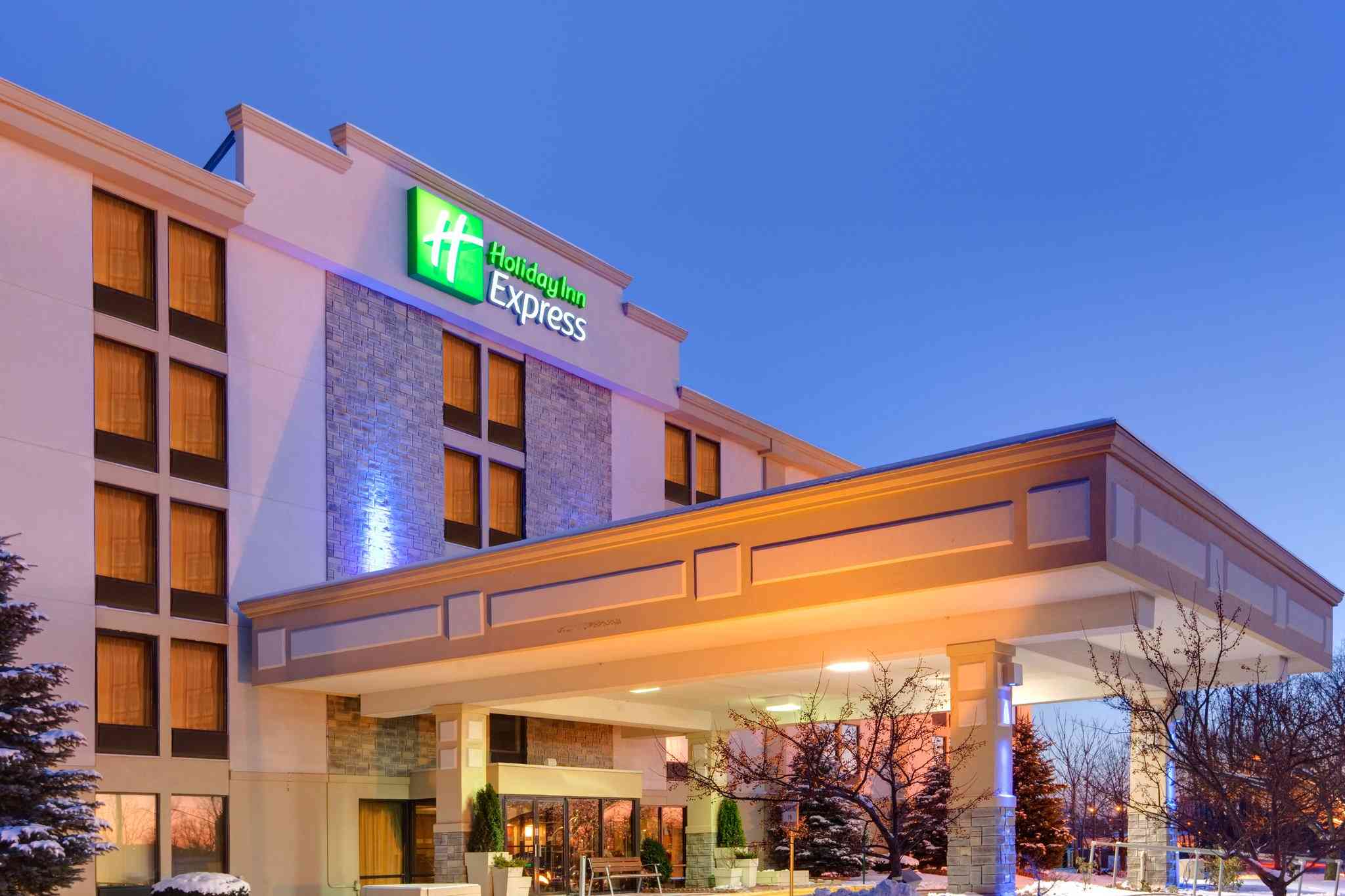 Holiday Inn Express Hotel Flint Campus Area, Flint, MI