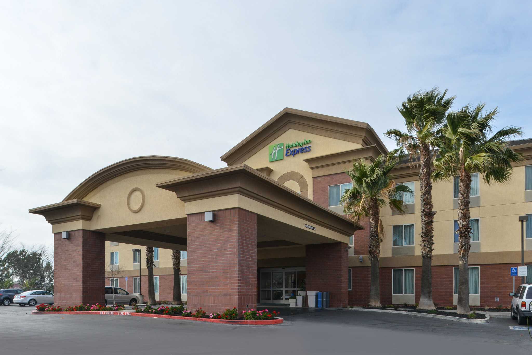 Holiday Inn Express Hotel & Suites Woodland в Лес, CA