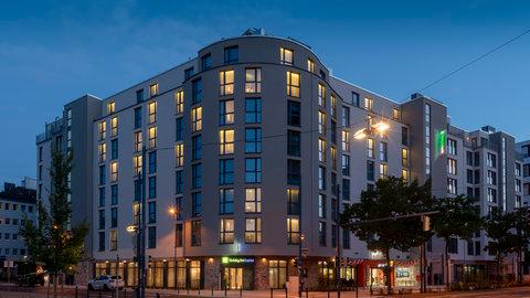 Holiday Inn Express Offenbach a Offenbach, DE