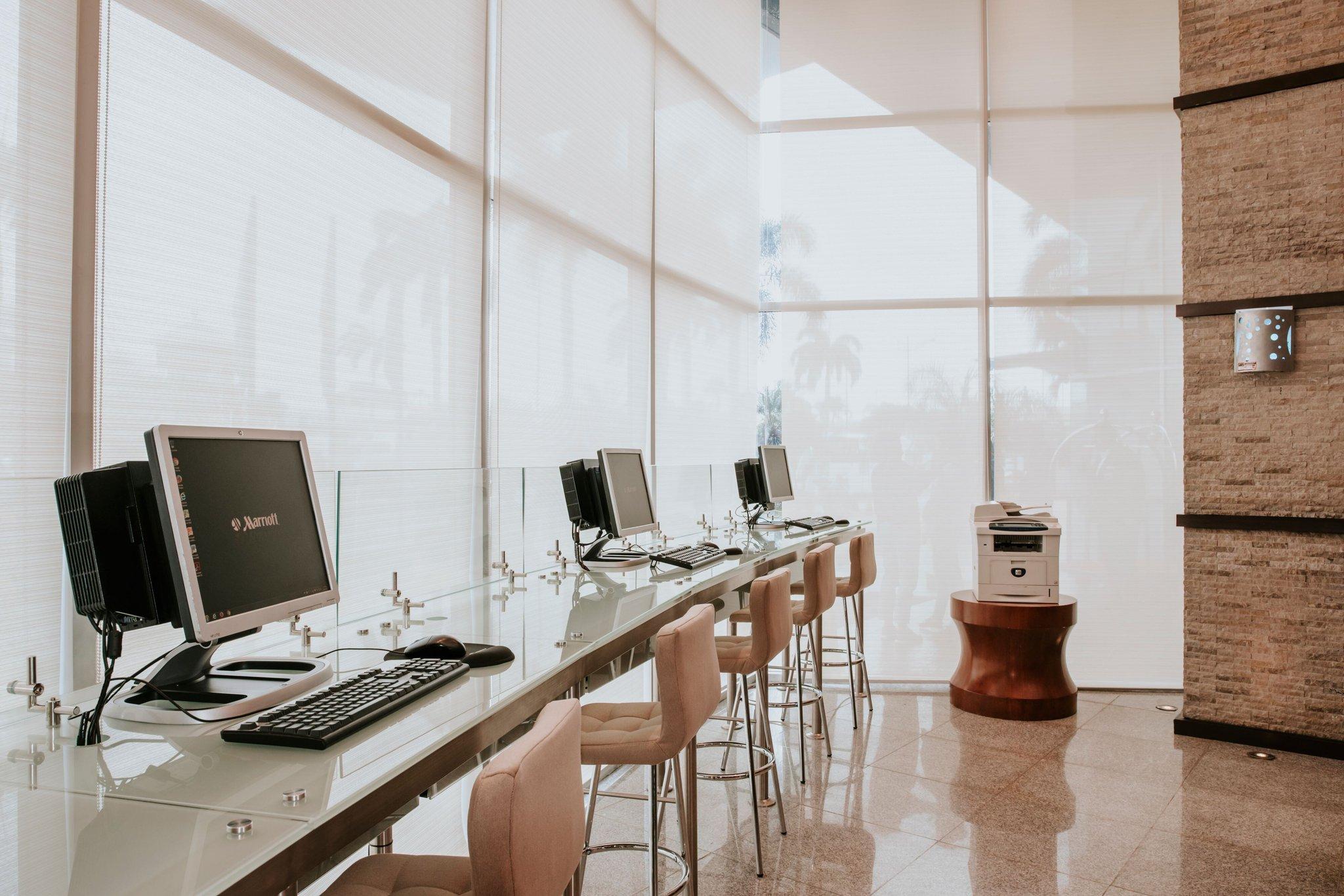 Courtyard by Marriott Guayaquil image