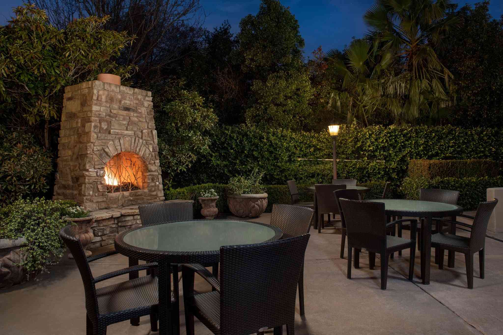 The Westin Sacramento Riverfront Hotel & Spa в Sacramento, CA