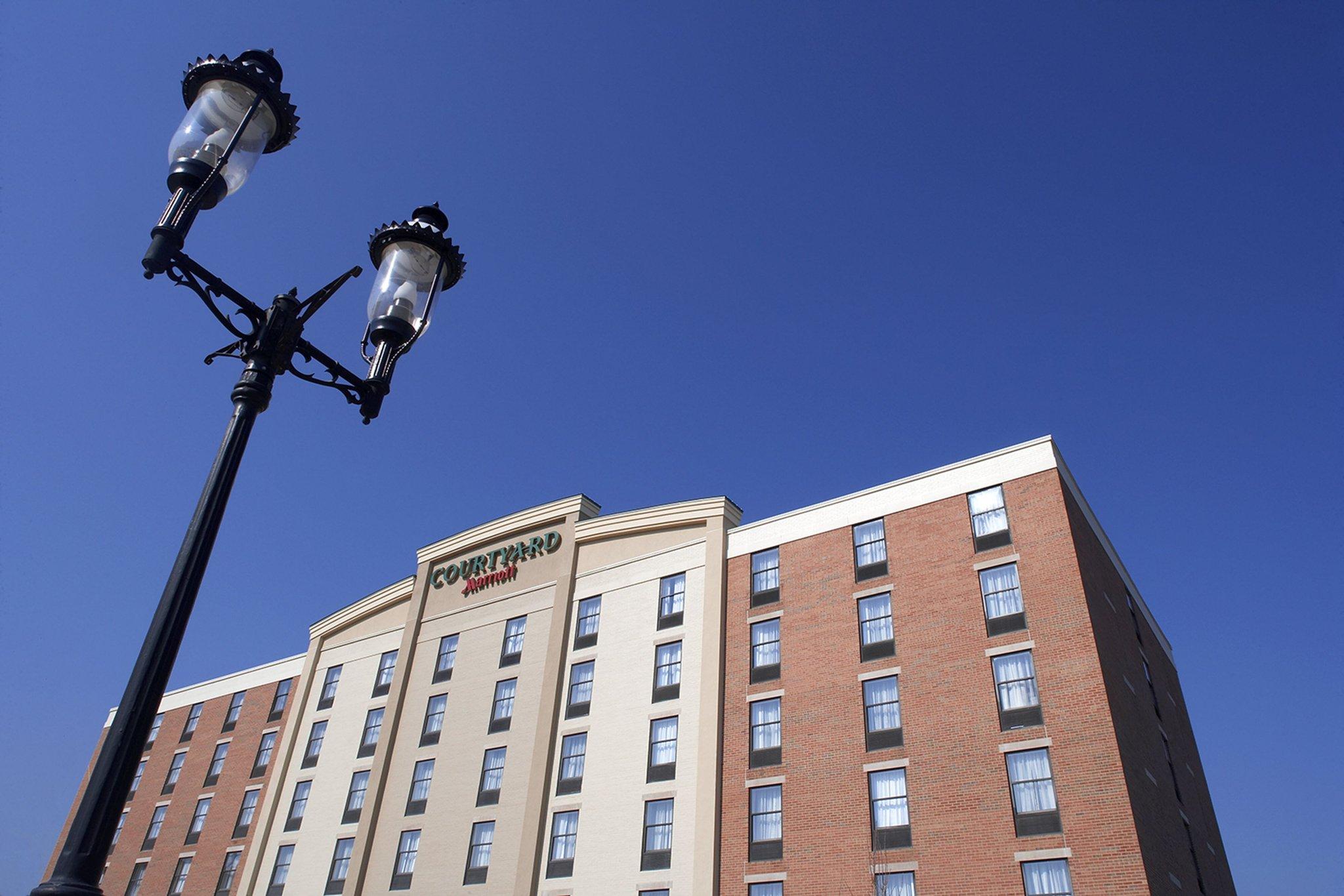 Courtyard by Marriott Hamilton image