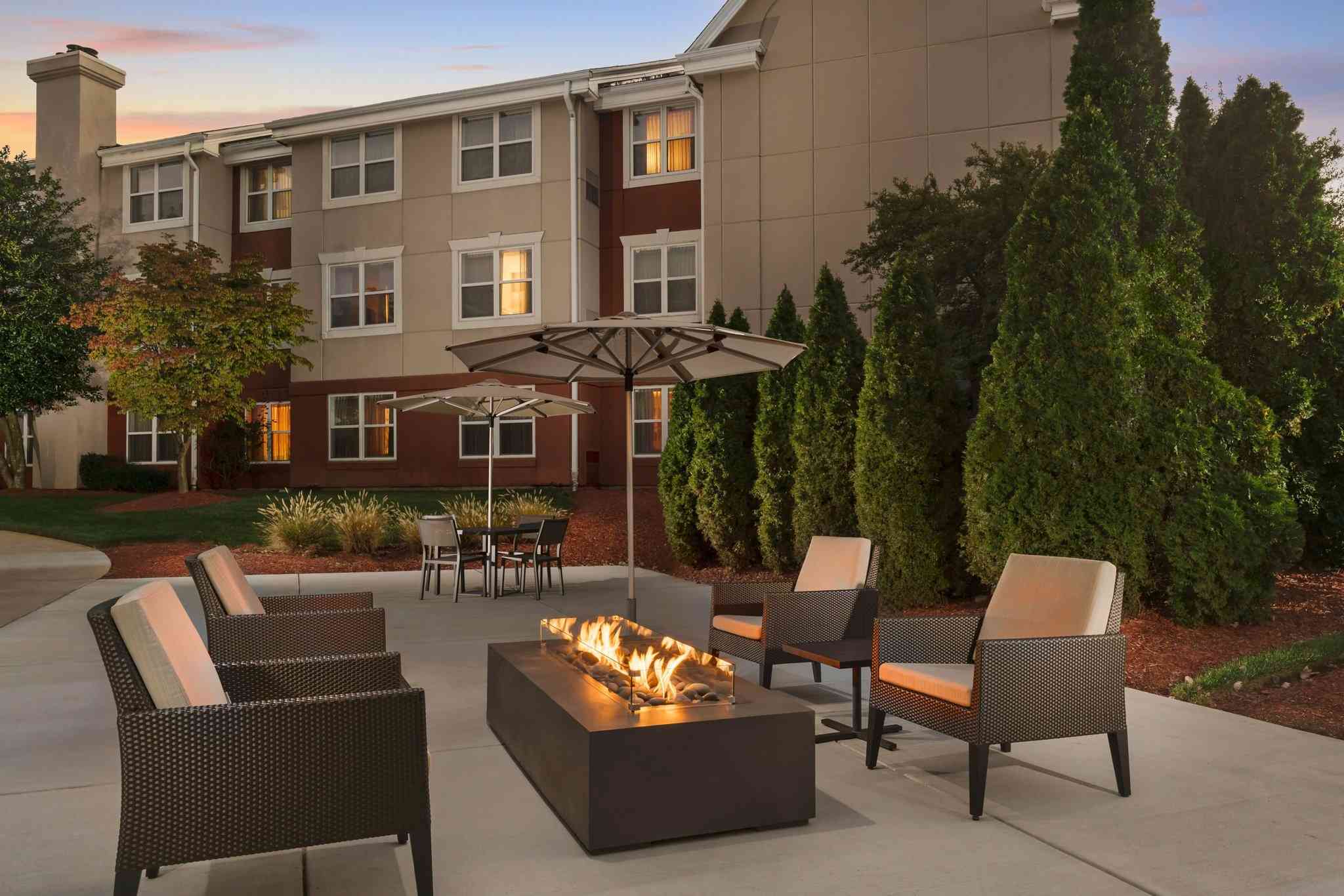 Residence Inn by Marriott Gaithersburg Washingtonian Center в Gaithersburg, MD