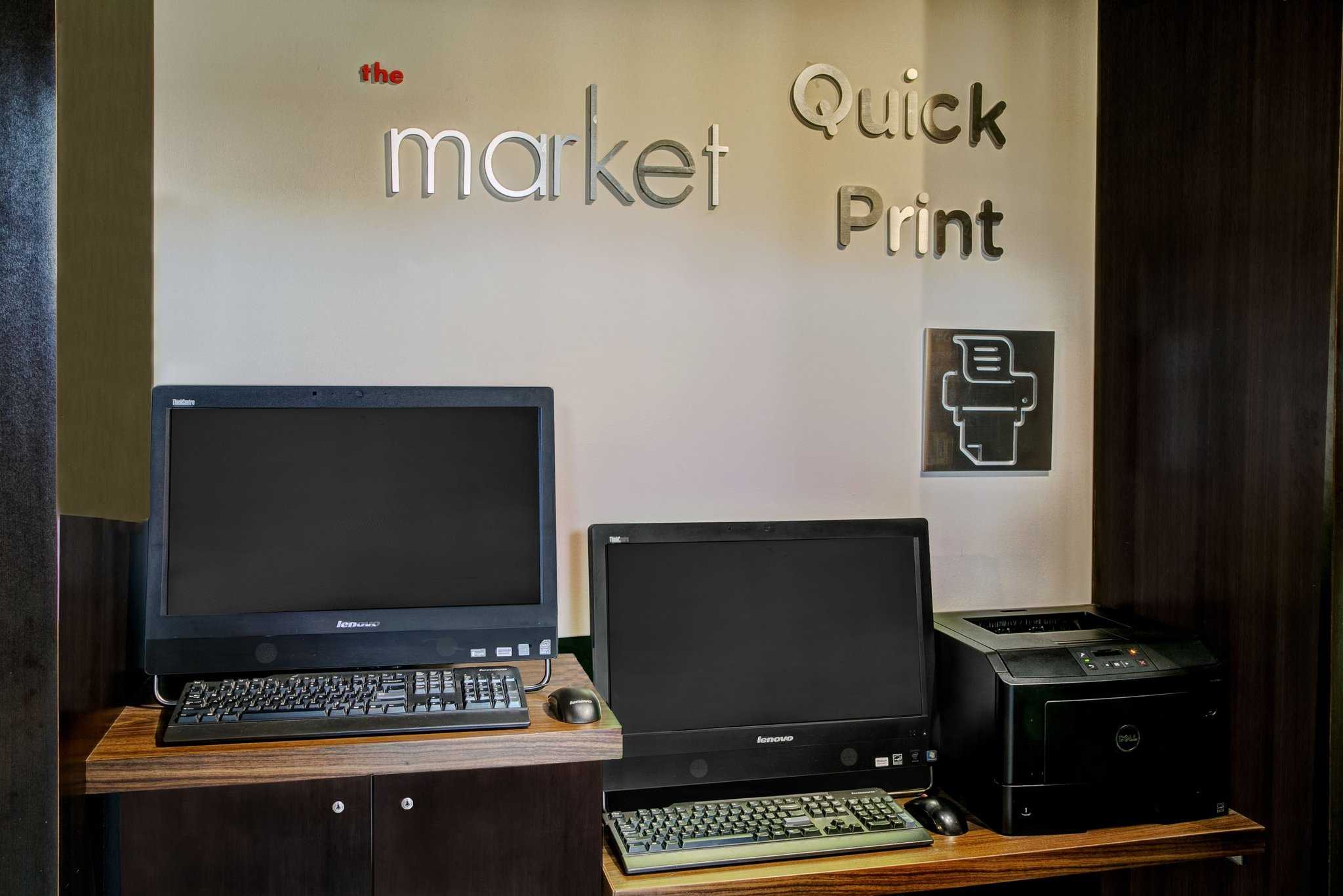 Courtyard by Marriott Kansas City Country Club Plaza в Kansas City, MO